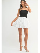 Load image into Gallery viewer, Black &amp; White Strapless Smocked Dress
