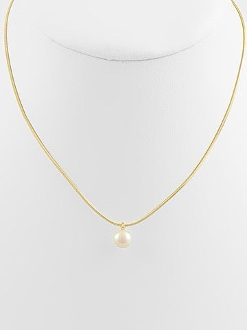 Round Pearl & Snake Chain Necklace