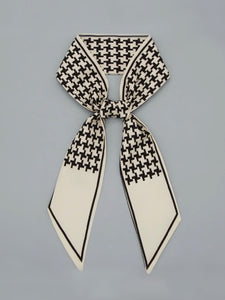 Black & Beige Houndstooth Skinny Scarf