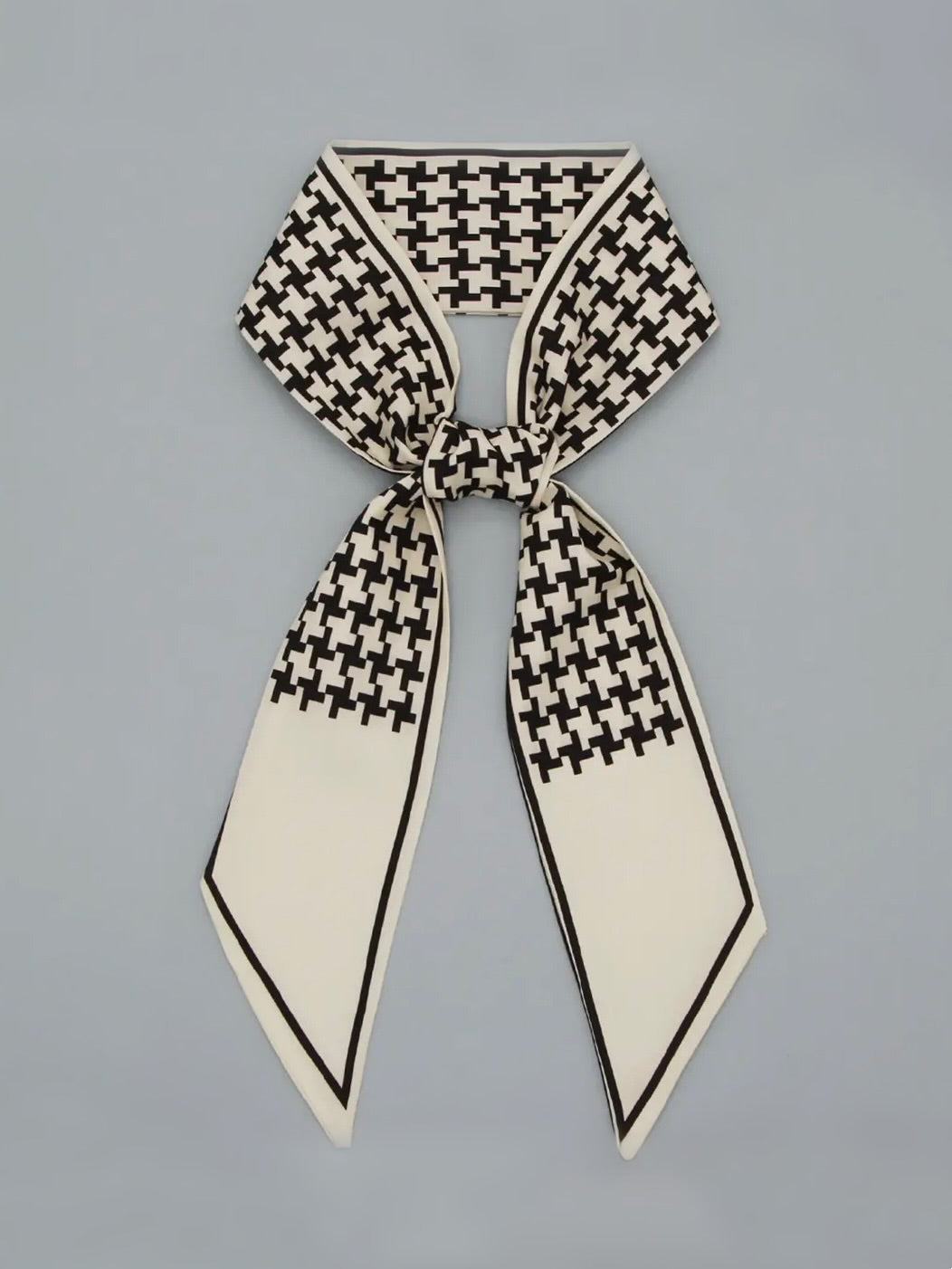 Black & Beige Houndstooth Skinny Scarf