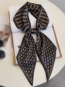 Black & Beige Chain Print Scarf