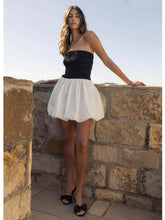 Load image into Gallery viewer, Black &amp; White Strapless Smocked Dress
