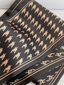 Black & Beige Chain Print Scarf
