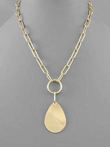 Gold Teardrop Pendant Chain Necklace