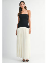 Load image into Gallery viewer, Cream &amp; Black Strapless Drop Waist Maxi dress
