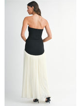 Load image into Gallery viewer, Cream &amp; Black Strapless Drop Waist Maxi dress
