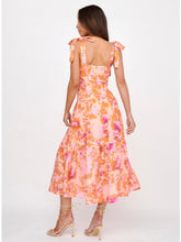 Load image into Gallery viewer, Peach Floral Print Midi Dress
