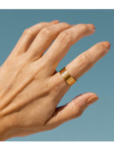 ALCO Gold Cigar Ring